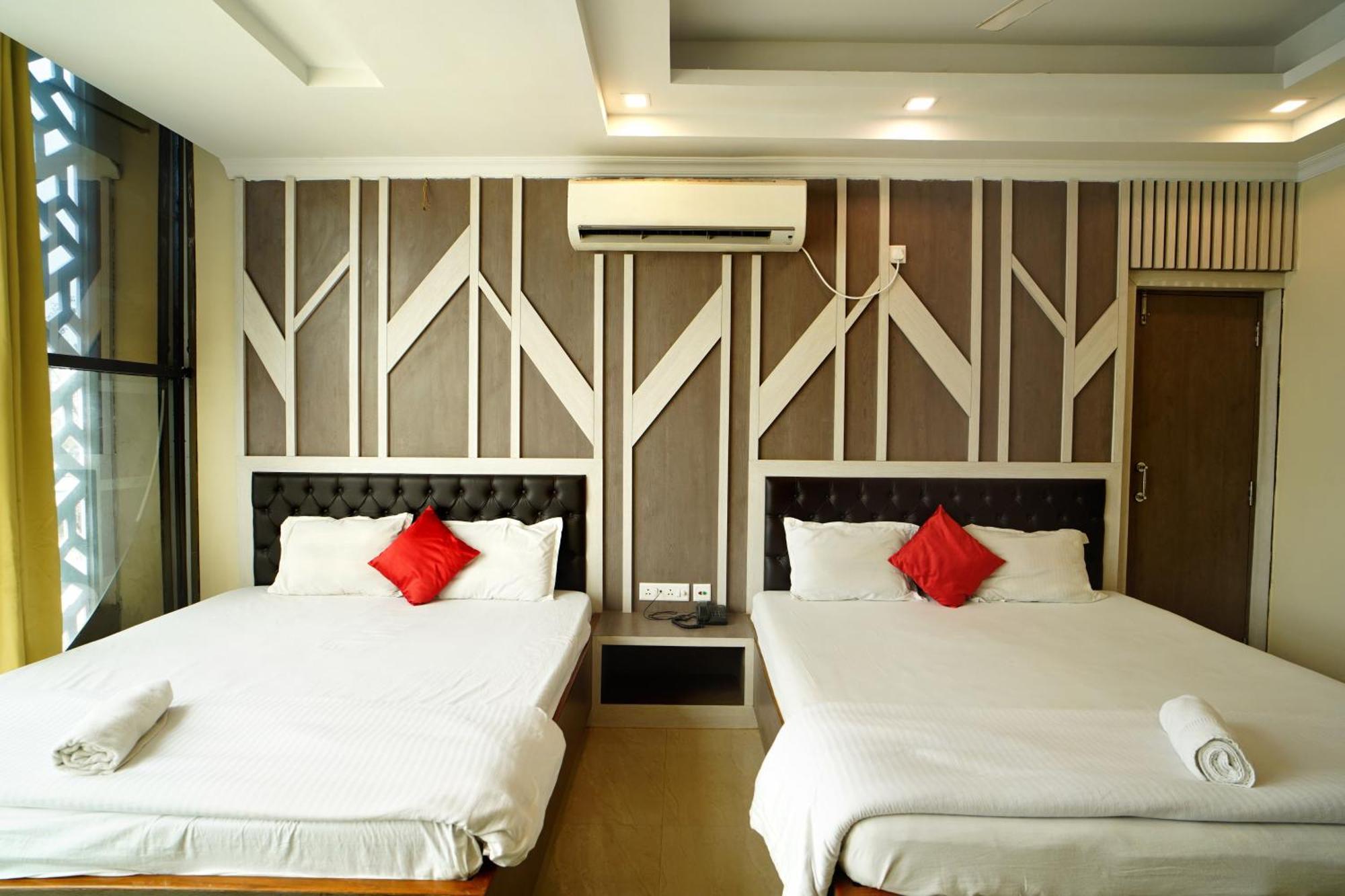 Royal Sea View !! Beach Front With Free Wifi !! Digha  Eksteriør billede