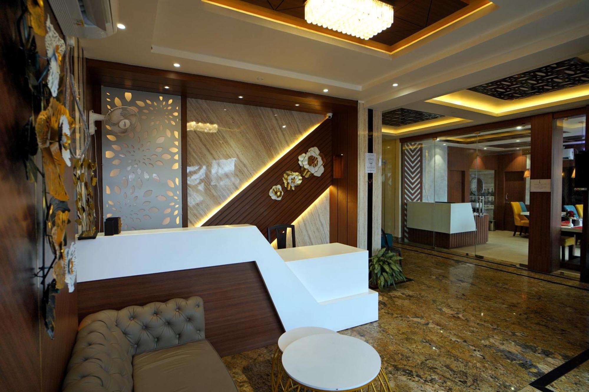 Royal Sea View !! Beach Front With Free Wifi !! Digha  Eksteriør billede