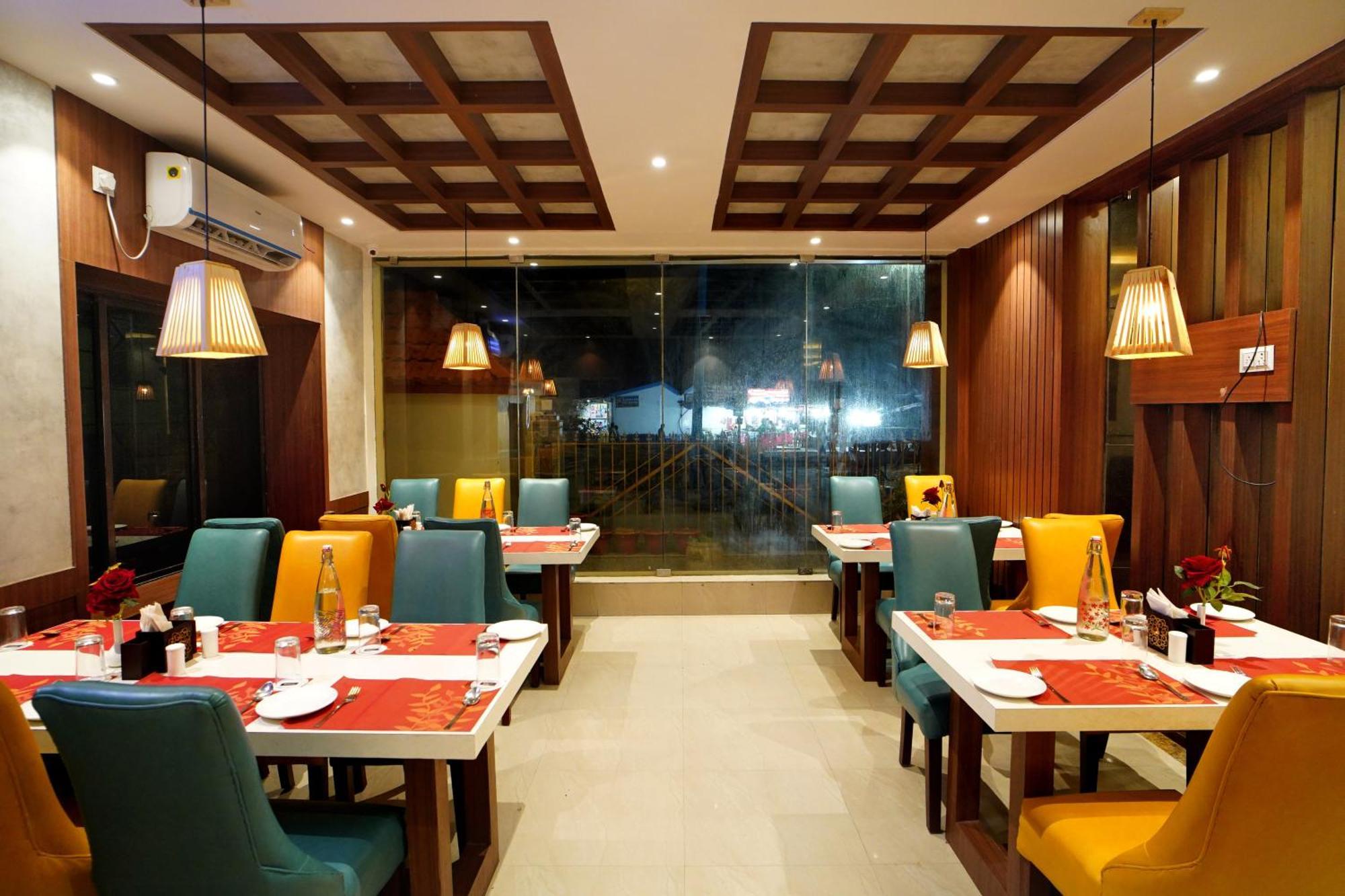 Royal Sea View !! Beach Front With Free Wifi !! Digha  Eksteriør billede